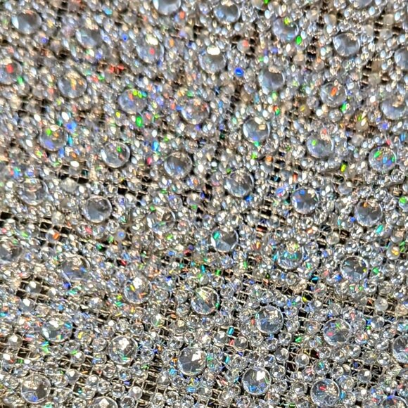 I'm just a cute little reimagined box who would be happy to add a bit of glam - Picture 3 of 4